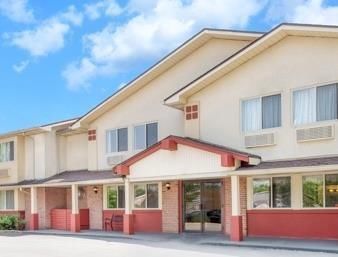 Hotel Super 8 By Wyndham Kingston Exterior foto